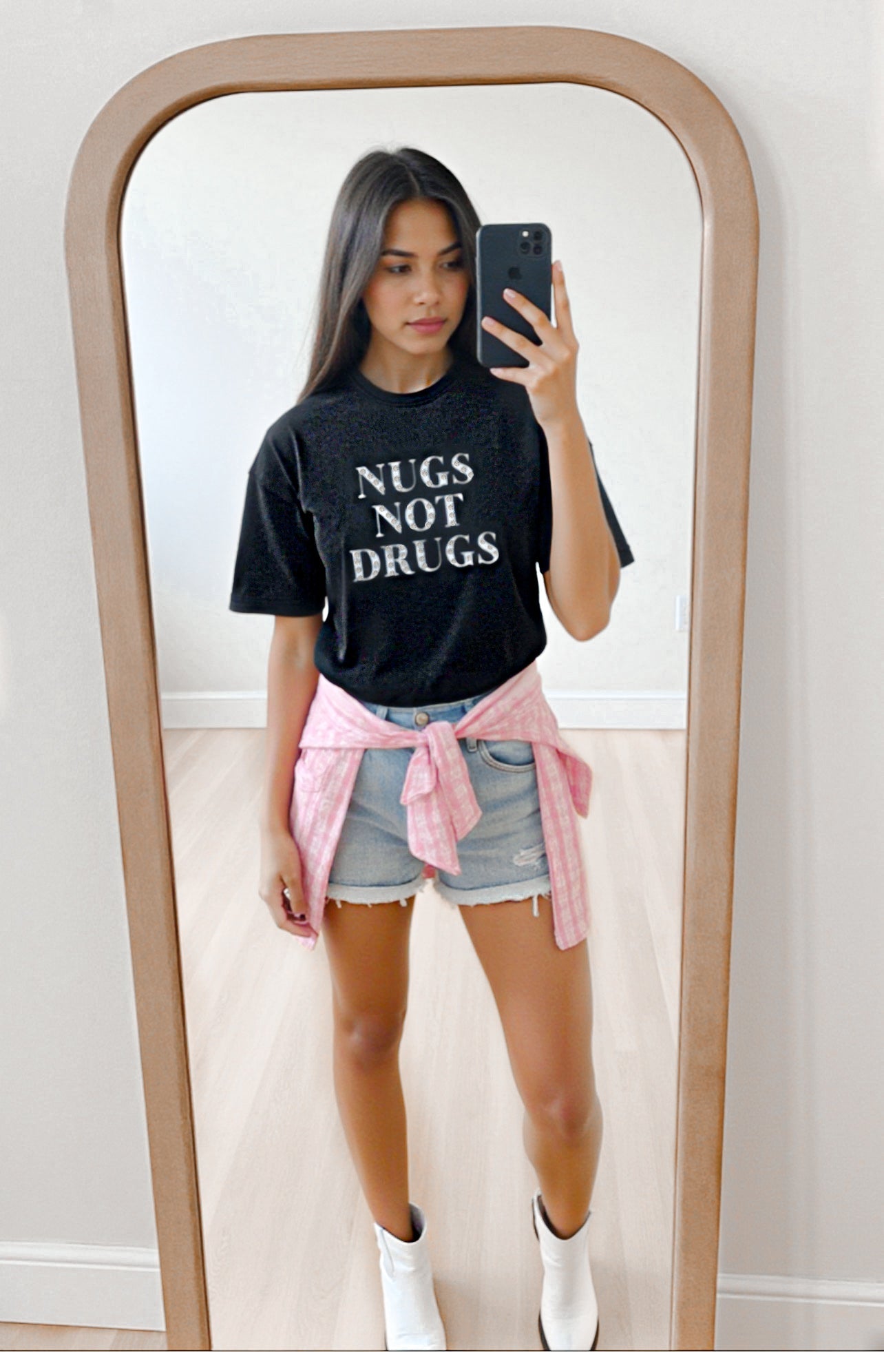 “Nugs Not Drugs” Graphic & Studded Washed Tee